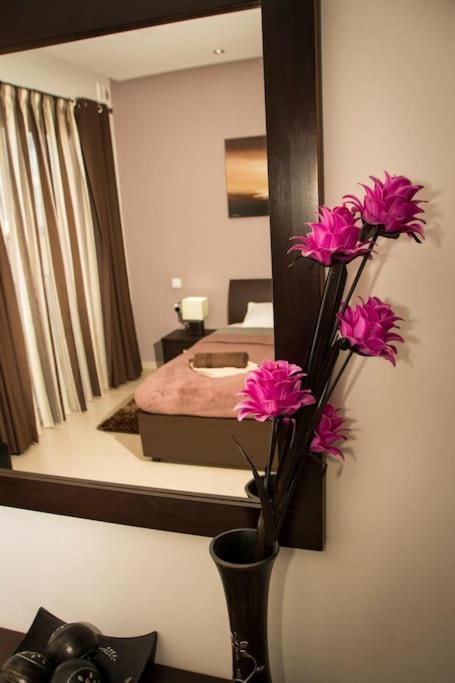 Sunny 2 Bedroom, 2 Bathrooms, Seaside Apt. Sliema Kültér fotó