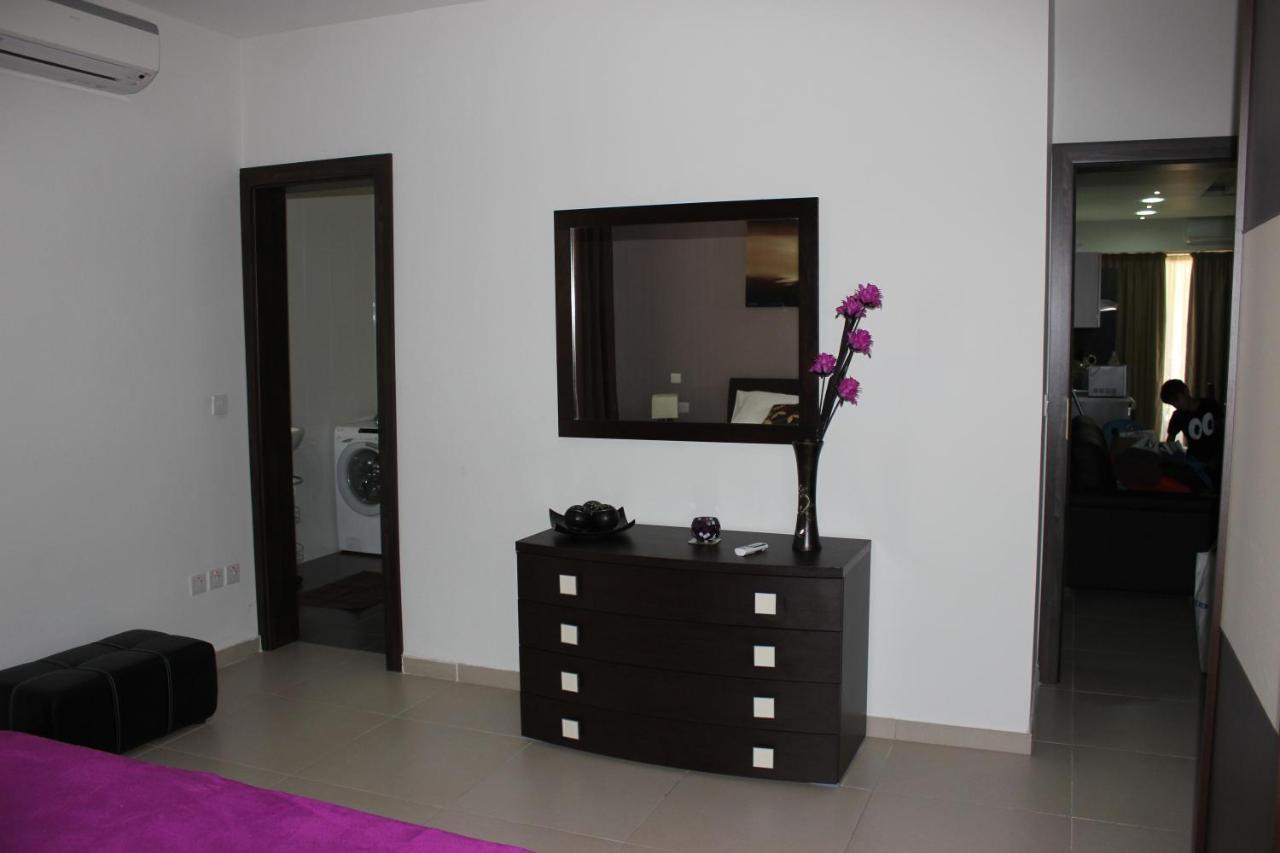 Sunny 2 Bedroom, 2 Bathrooms, Seaside Apt. Sliema Kültér fotó